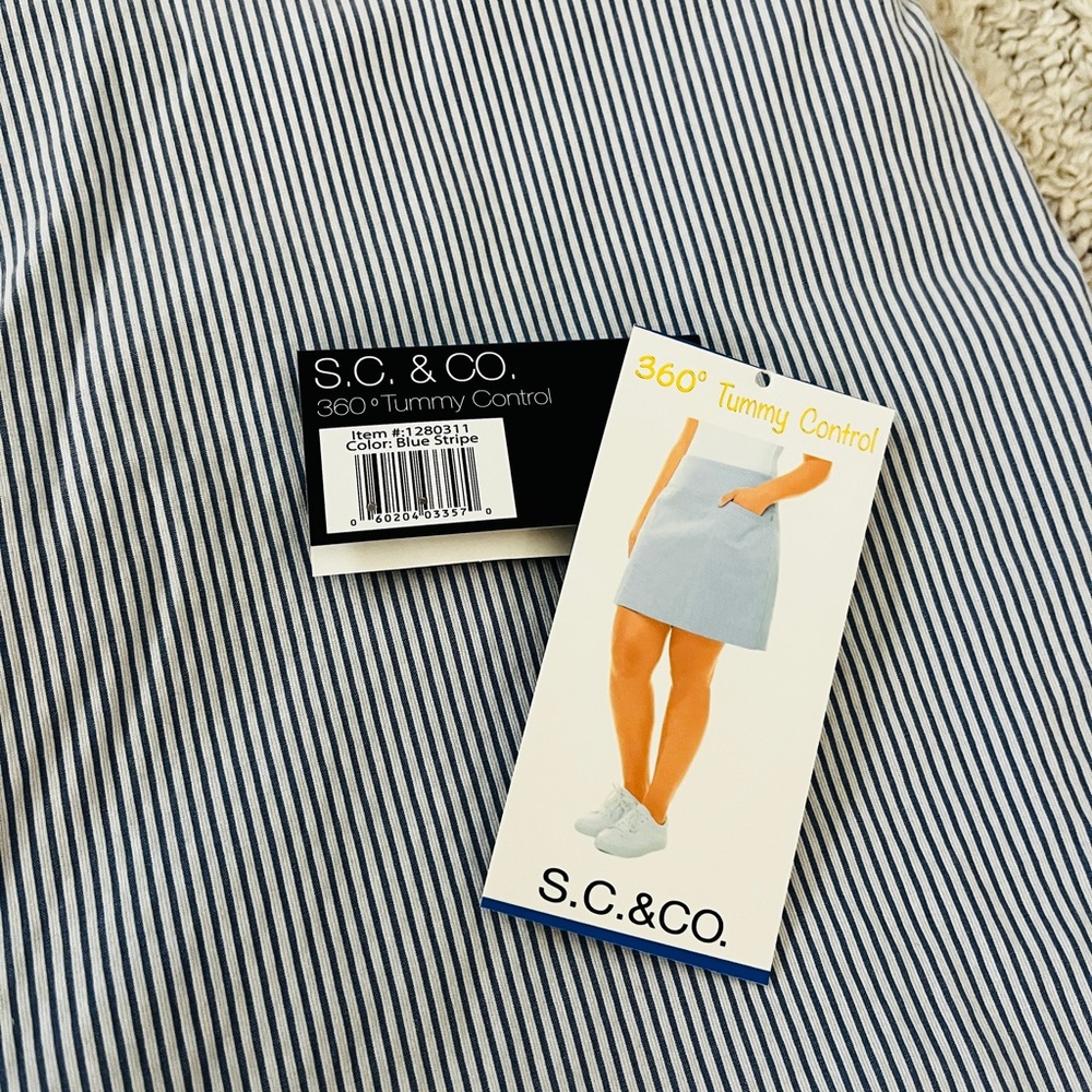 S and Co Women’s stripped Skort with Tummy Control - Picture 2 of 5